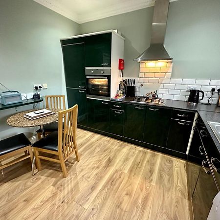 Roker Cottage, luxury seaside apartment, private parking, sky tv Sunderland  Exteriör bild