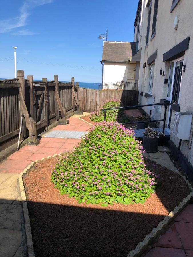 Roker Cottage, luxury seaside apartment, private parking, sky tv Sunderland  Exteriör bild