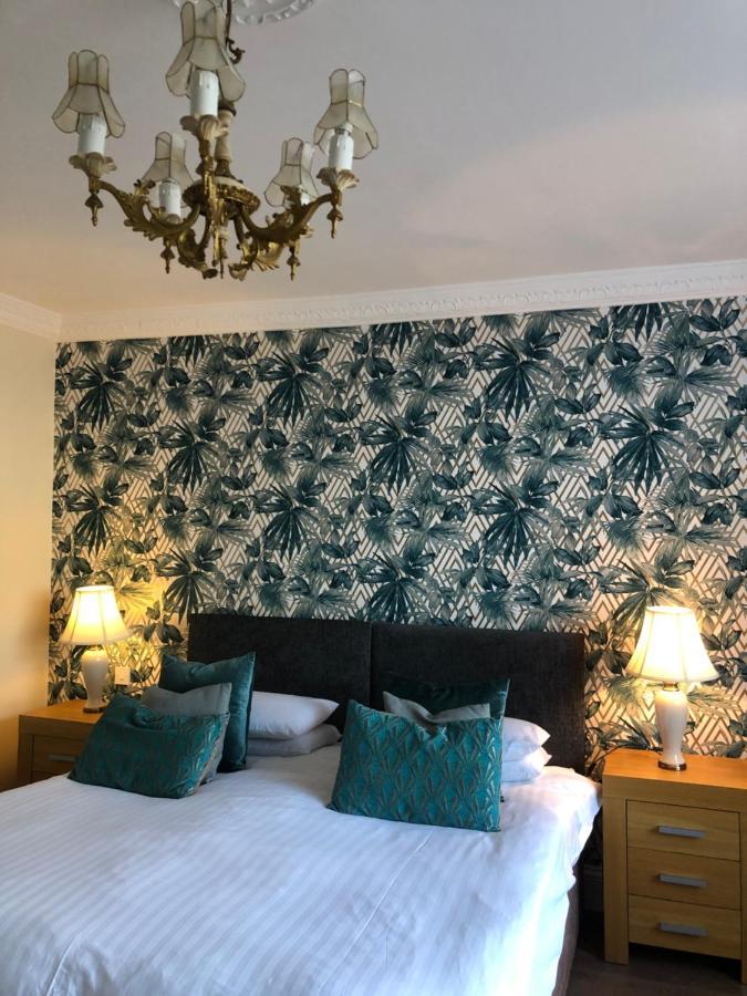 Roker Cottage, luxury seaside apartment, private parking, sky tv Sunderland  Exteriör bild