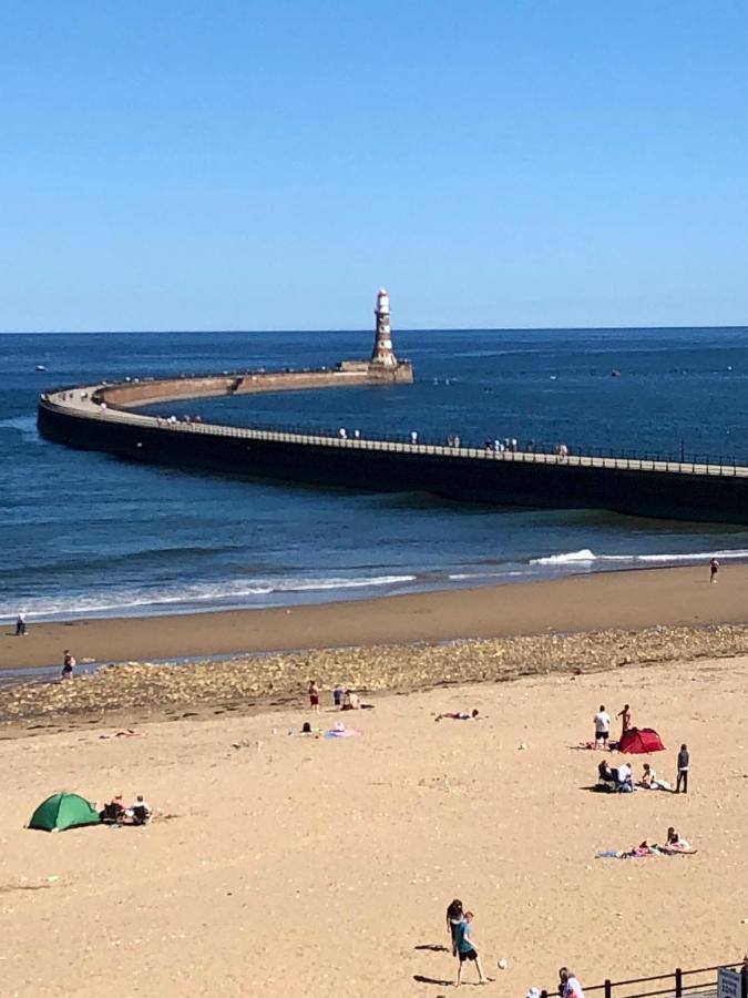 Roker Cottage, luxury seaside apartment, private parking, sky tv Sunderland  Exteriör bild