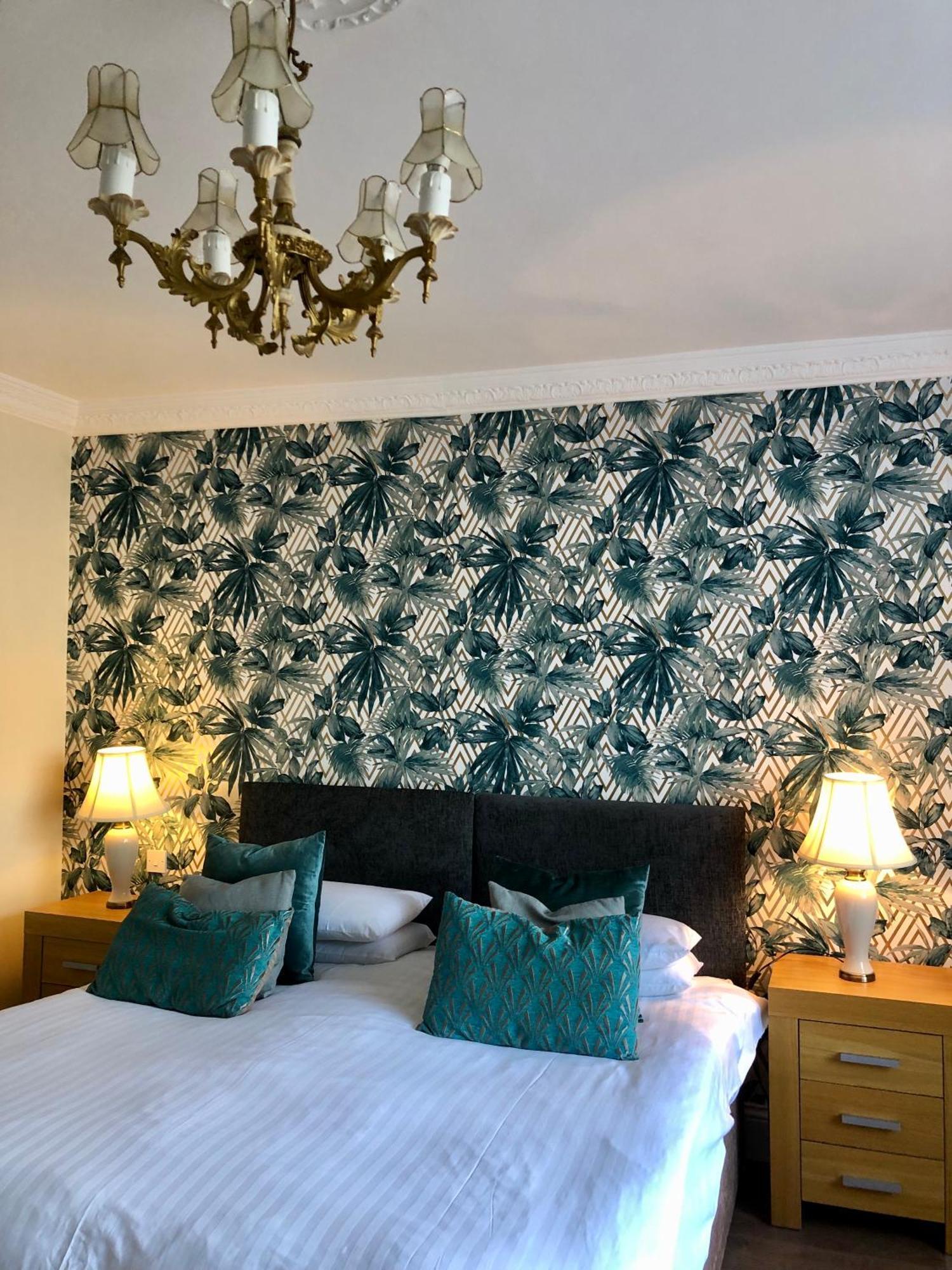 Roker Cottage, luxury seaside apartment, private parking, sky tv Sunderland  Exteriör bild