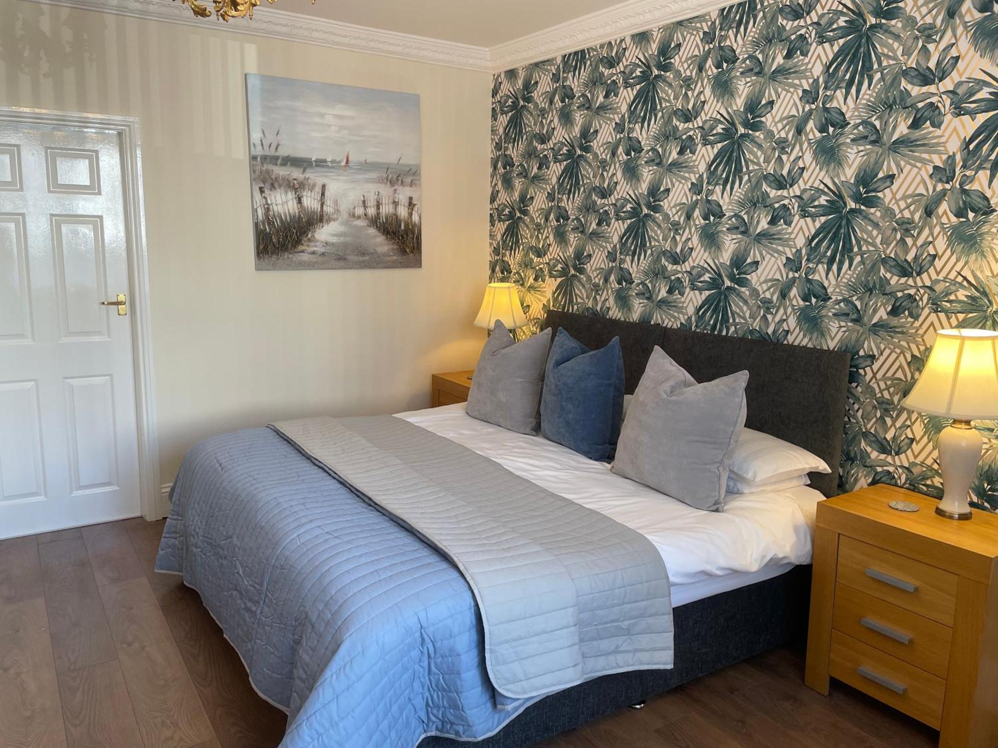 Roker Cottage, luxury seaside apartment, private parking, sky tv Sunderland  Exteriör bild